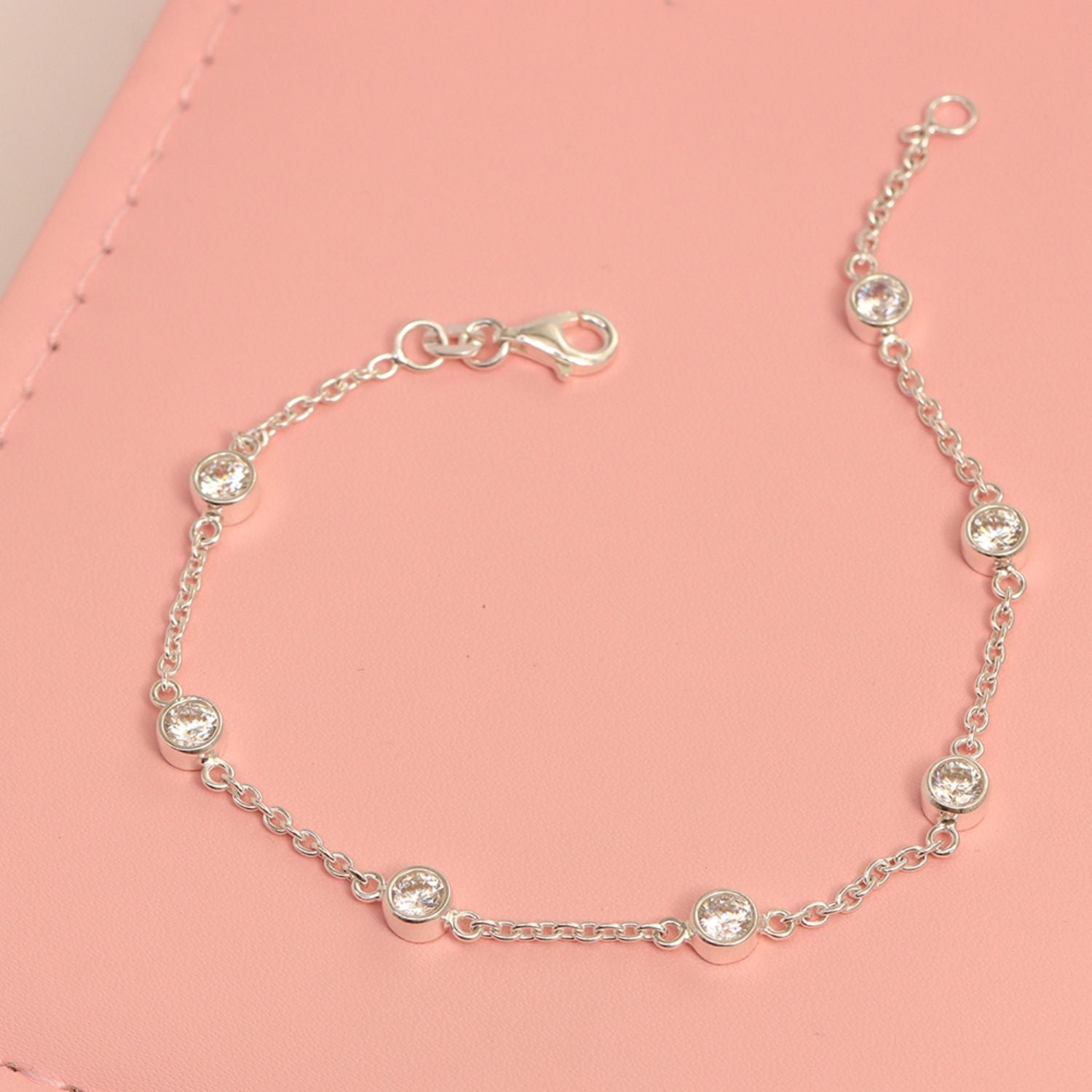 925 Sterling Silver Cubic Zirconia Classic Minimalist Cable Chain Bezel-Set Station Bracelet for Women