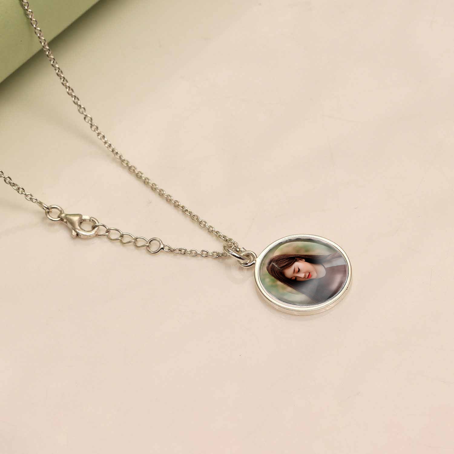 925 Sterling Silver Personalised Photo Double Sided Picture Round Shape Transparent Resin Pendant Necklace for Teen Women