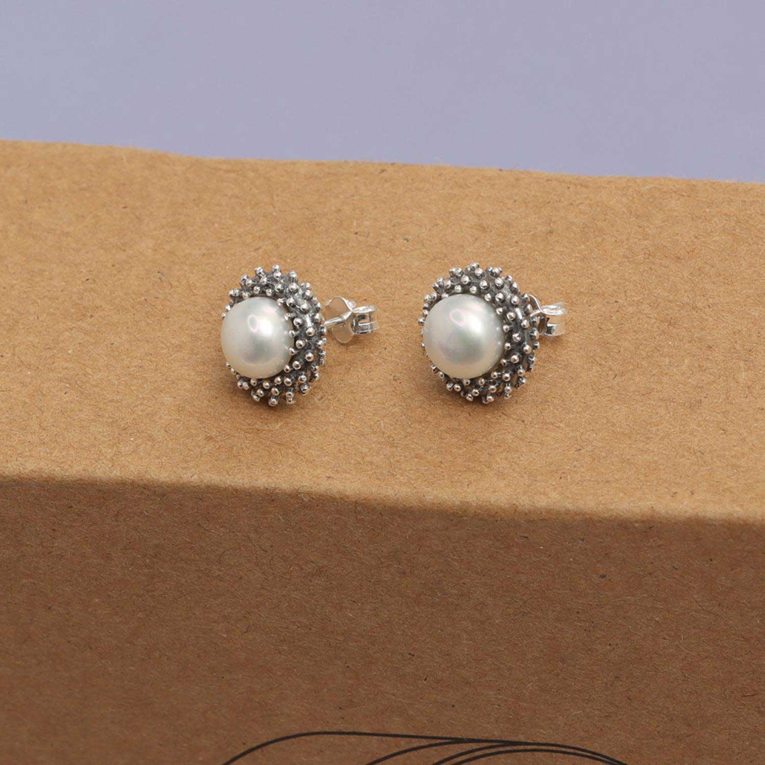 925 Sterling Silver Freshwater Pearl Antique Stud Earring for Women and Teen