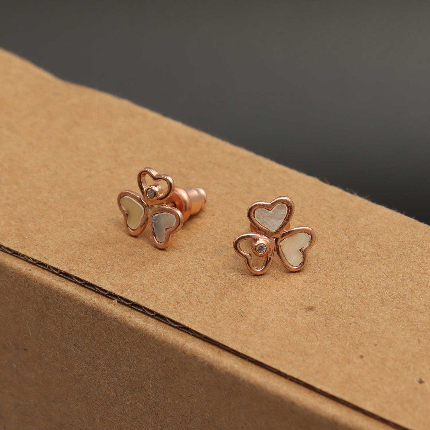 Rose Gold-Plated Mother of Pearl Happy Hearts Wings Stud Earrings for Women Teen in925 Sterling Silver